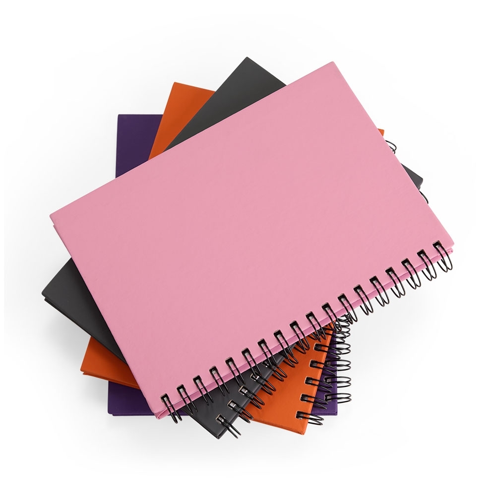 Caderno Personalizado  Emborrachado com Espiral 100 Folhas  23 x 17,5 cm