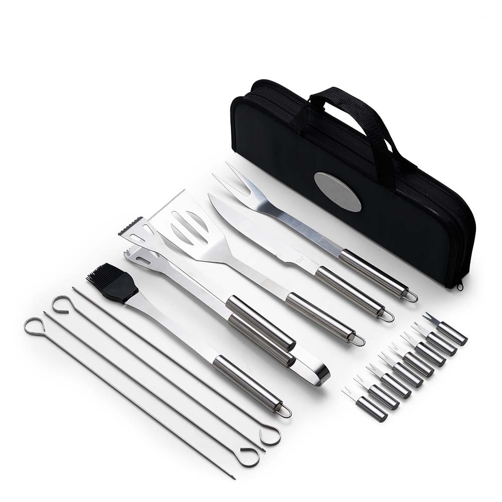 Kit Churrasco 17 Peças em Estojo de Nylon com Alça e Plaqueta Personalizada