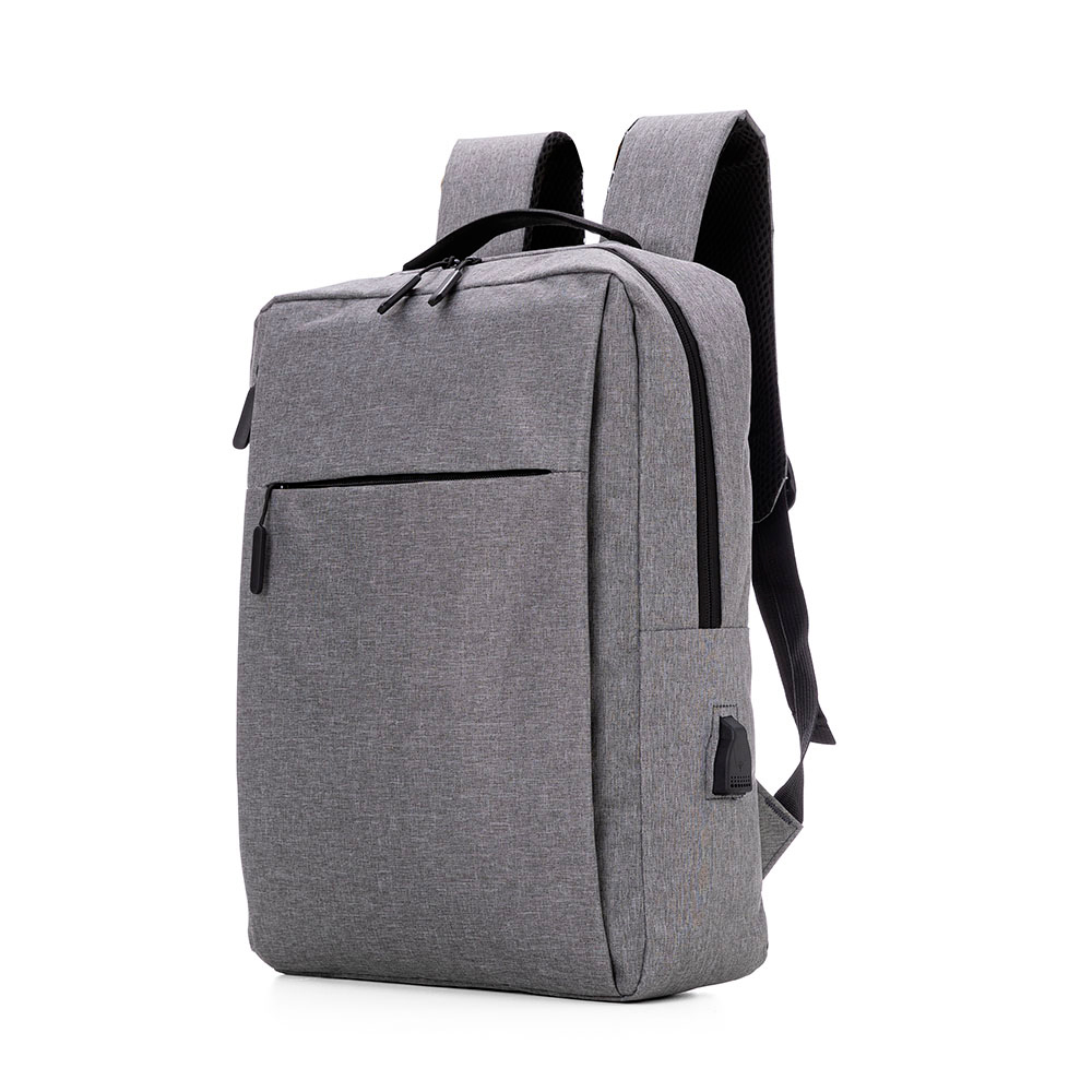 Mochila para Notebook 15,6” em Poliéster 600D com USB