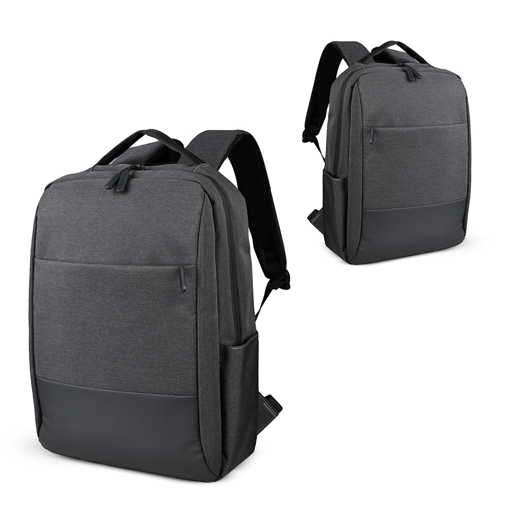 Mochila para Notebook 15,6” em Poliéster 600D e PU com USB